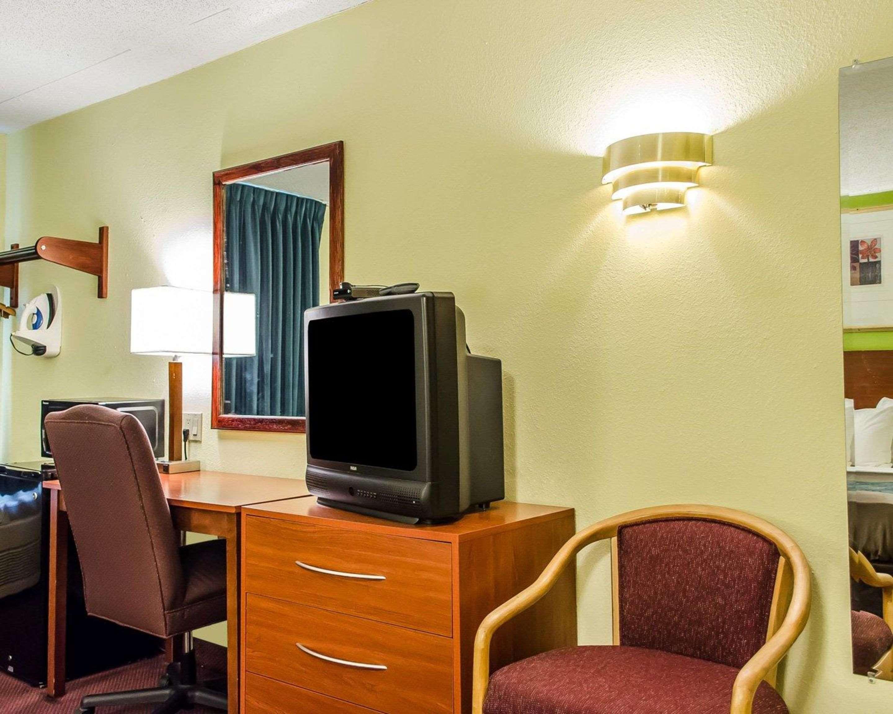 Econo Lodge Harrisburg/Hershey Екстериор снимка