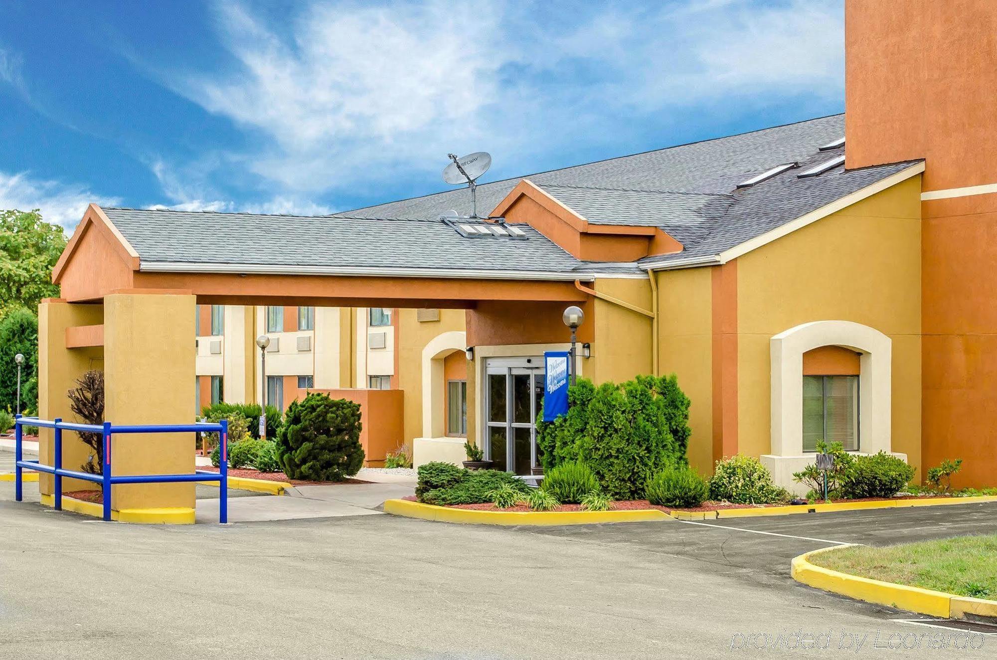 Econo Lodge Harrisburg/Hershey Екстериор снимка